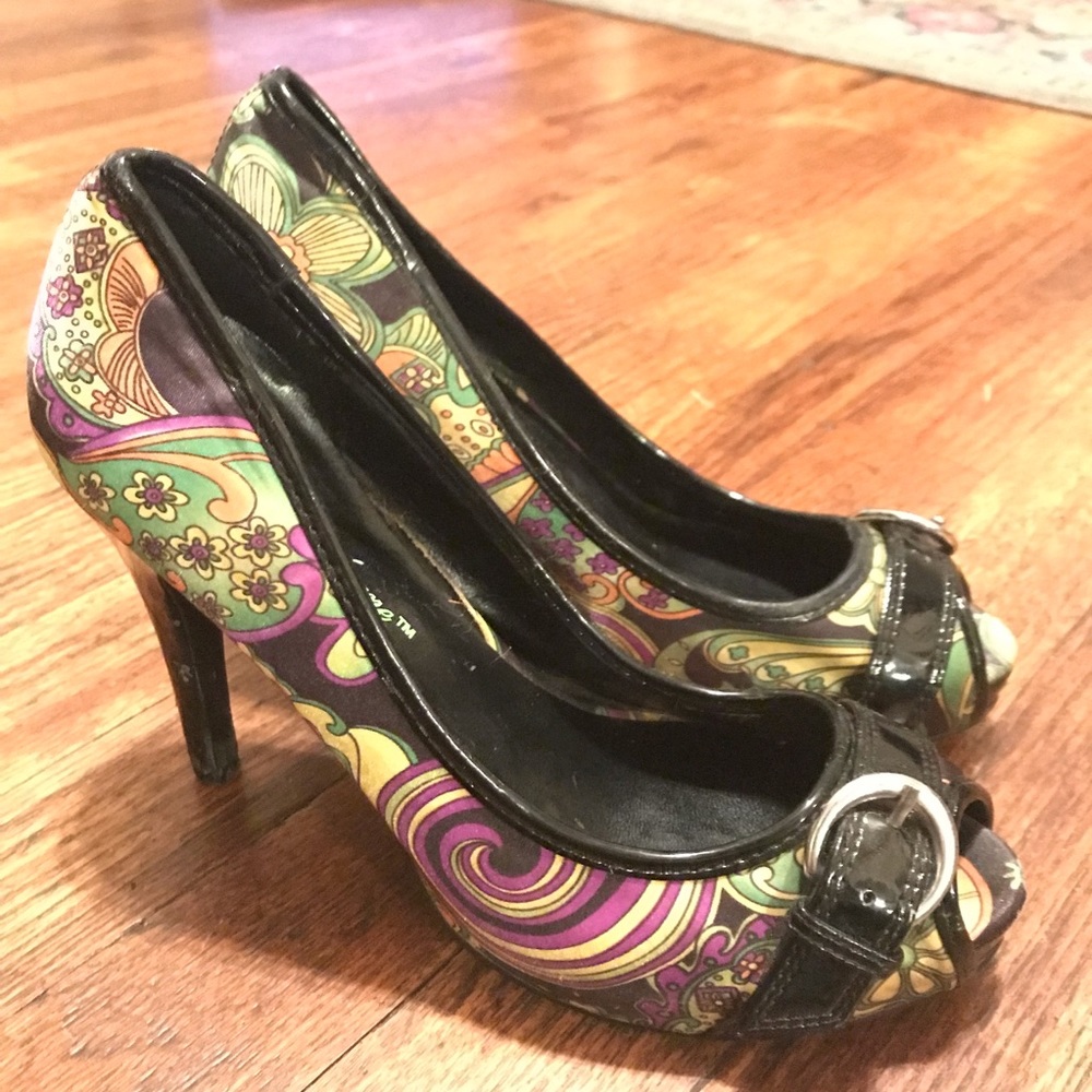 Wild and fun Sarah Jayne Heels size 6